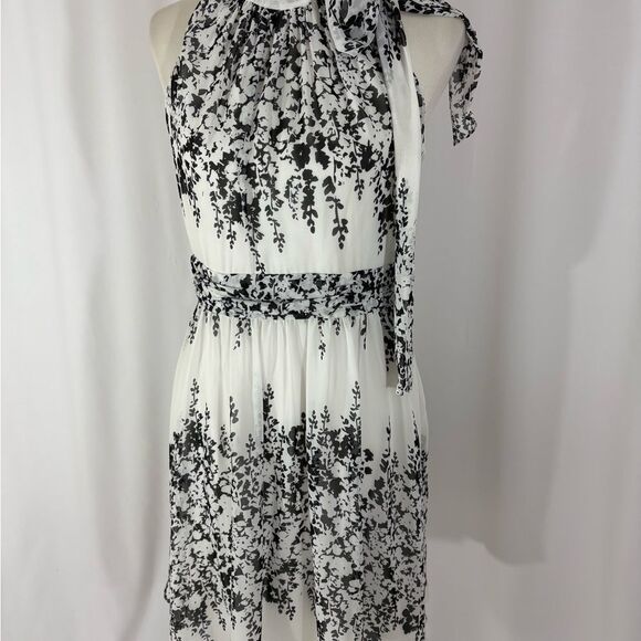 Jessica Simpson Black and White Abstract Floral Print Midi Dress - Picture 2 of 10